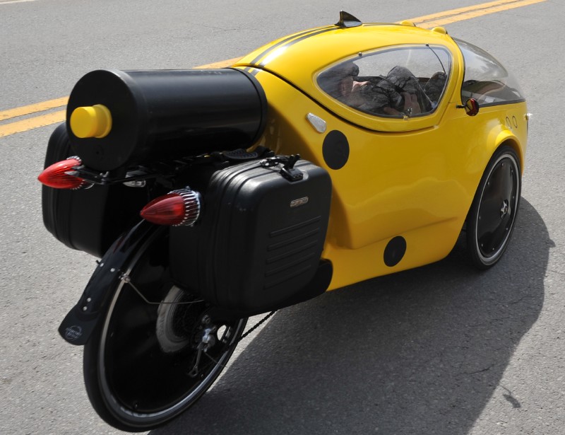 Aurora lithium rocket trike out on the road